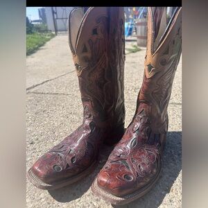 Vintage Corral boots, brown leather tooling, size 8